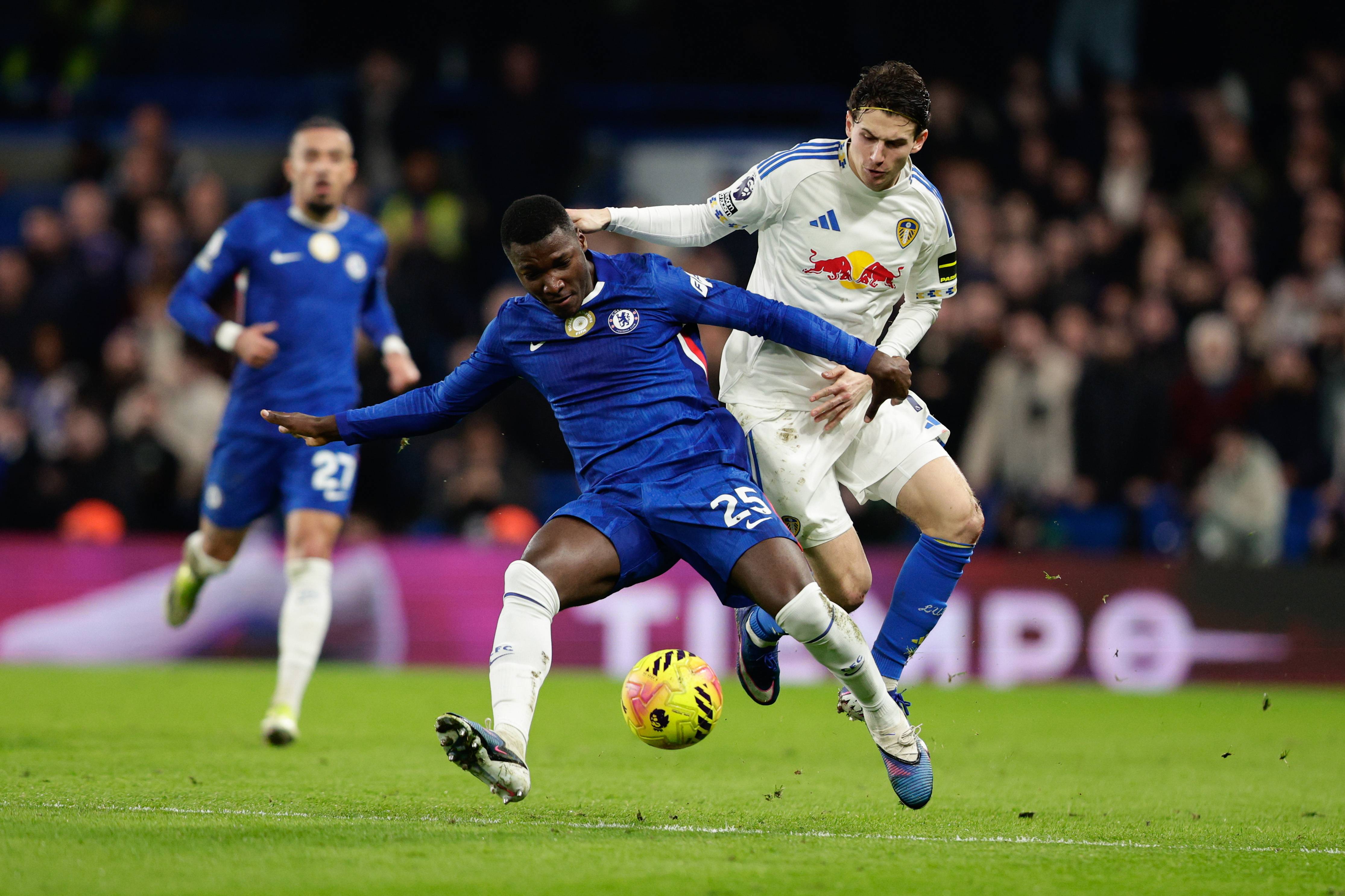 九游体育官方网站-关于冲刺阶段切尔西调整名单以备欧篮联，造点机会环节打磨，质疑声仍在，轮换策略成焦点的信息